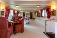 DP-MONITOR yacht charter: Interior salon area