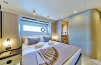 VIVA yacht charter: VIP cabin