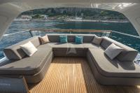 RESILIENCE yacht charter: Flying Bridge sofas