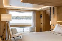 ADVA yacht charter: Master Cabin