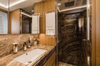 ADVA yacht charter: Twin Cabin Bathroom