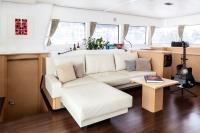 NOVA yacht charter: Relaxing