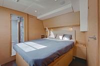 NOVA yacht charter: Guest cabin