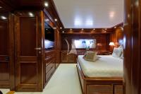 TANANAI-BY-POPOTINE yacht charter: Vip Cabin