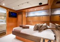 SUNLINER-X yacht charter: Queen Cabin