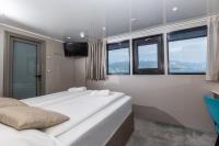 LADY-ELEGANZA yacht charter: LADY ELEGANZA - photo 31