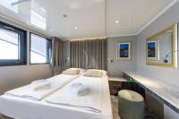 LADY-ELEGANZA yacht charter: LADY ELEGANZA - photo 43