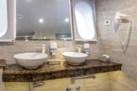 LADY-ELEGANZA yacht charter: LADY ELEGANZA - photo 56