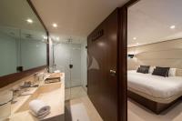 ARAMIS yacht charter: Master ensuite