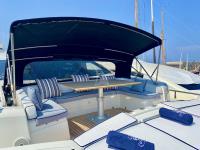 BST-SUNRISE yacht charter: Front saloon