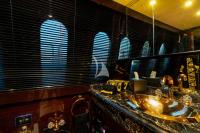 MANU-V yacht charter: Vip Cabin Bathroom