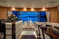 MANU-V yacht charter: Dining area