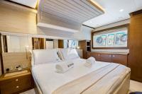 LEON yacht charter: VIP CABINE 1