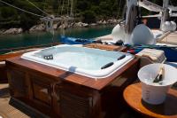 DOLCE-VITA yacht charter: DOLCE VITA - photo 9