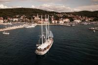 DOLCE-VITA yacht charter: DOLCE VITA - photo 1