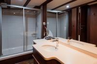 DOLCE-VITA yacht charter: DOLCE VITA - photo 19