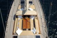 BERNIC-II yacht charter: Bernic deck saloon