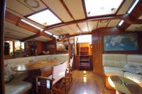 BERNIC-II yacht charter: Bernic saloon interior