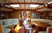 BERNIC-II yacht charter: Bernic saloon