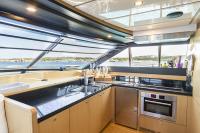 PORTHOS-SANS-ABRI yacht charter: the Galley