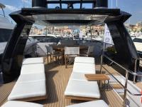 VISIONARIA yacht charter: Flybridge sunbeds