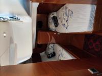 ELINE yacht charter: Guest Cabin 3