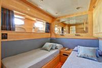 PRIME yacht charter: Twin cabin with pullman beds
