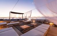 MARIU yacht charter: Sundeck Sunset