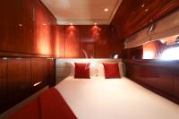 NOTORIOUS yacht charter: NOTORIOUS - photo 23