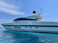 NOTORIOUS yacht charter: NOTORIOUS - photo 28