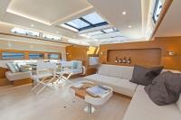 ALIZEE yacht charter: Saloon