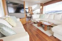 SARAHLISA yacht charter: Main salon