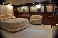 MISS-CANDY yacht charter: Master cabin