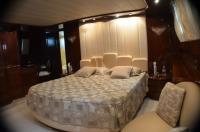 MISS-CANDY yacht charter: Master cabin