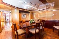 MISS-CANDY yacht charter: Dinning room