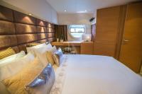 ARWEN yacht charter: Master cabin