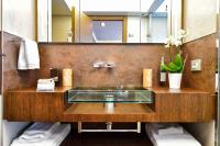INFINITAS yacht charter: Double suite - Bathroom