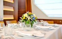 INFINITAS yacht charter: Dining Details
