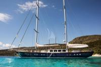 LE-PIETRE yacht charter: at anchor