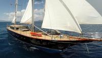 LE-PIETRE yacht charter: sailing