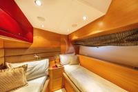 MINE yacht charter: Twin Cabin