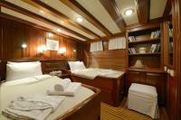 ECCE-NAVIGO yacht charter: ECCE NAVIGO - photo 23