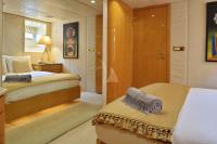 MOONRAKER yacht charter: Guest double