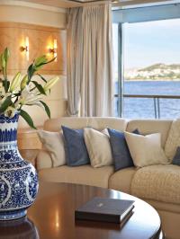 CAPRI-I yacht charter: Upper Lounge