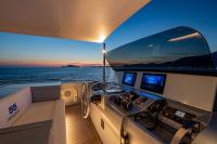 55-FIFTYFIVE yacht charter: 55 FIFTYFIVE - photo 30