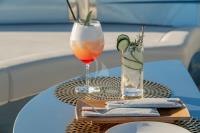 55-FIFTYFIVE yacht charter: 55 FIFTYFIVE - photo 2