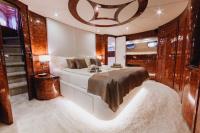 LADY-LONA yacht charter: MASTER CABIN