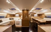 SHAMANNA yacht charter: Main Salon