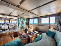 KOKONUTS-WALLY yacht charter: Salon