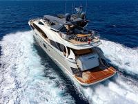 ESMERALDA-OF-THE-SEAS yacht charter: Cruising